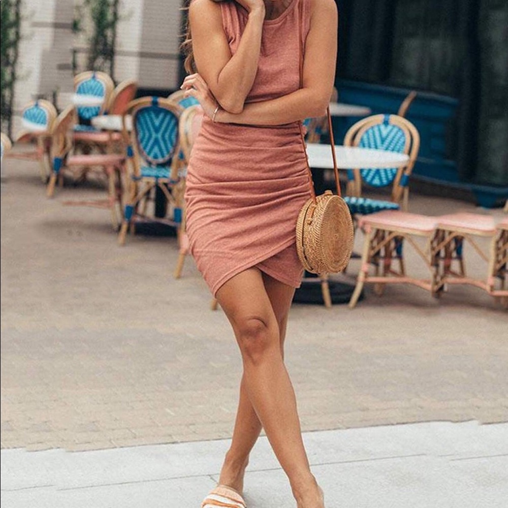 ➖SALE ➖LAST 2 HAYLEE SL BODYCON SUNDRESS IN CORAL